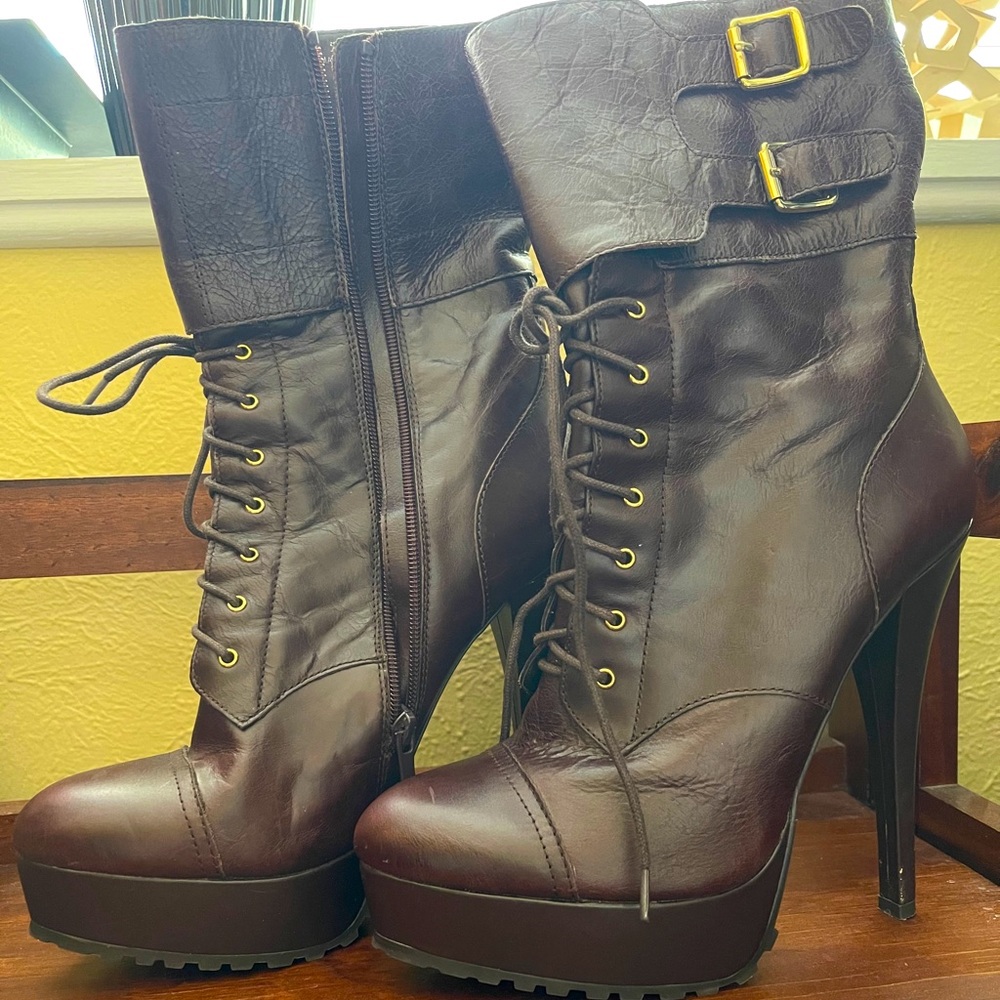 Bebe boots